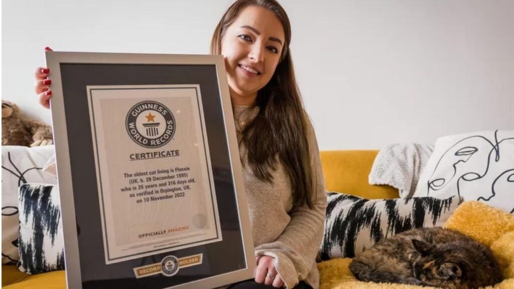 Guinness Rekorlar Kitabına Girdi: Flossie İnsana Göre Tam 120 Yaşında